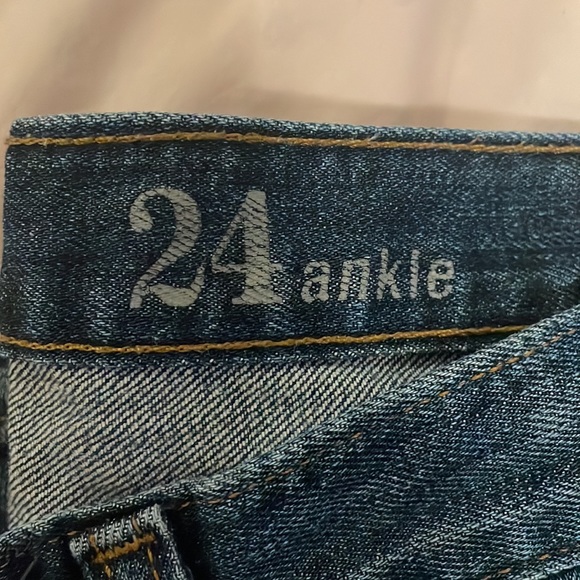 J crew toothpick size 24- ankle - Picture 3 of 4